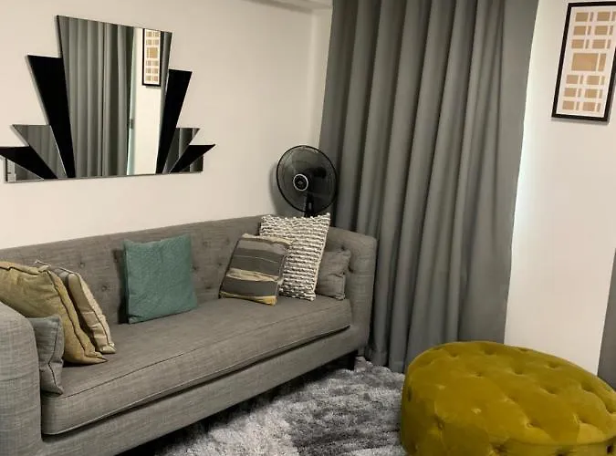 A Byk Luxury Modern Home That Sleeps 2 - 8 People